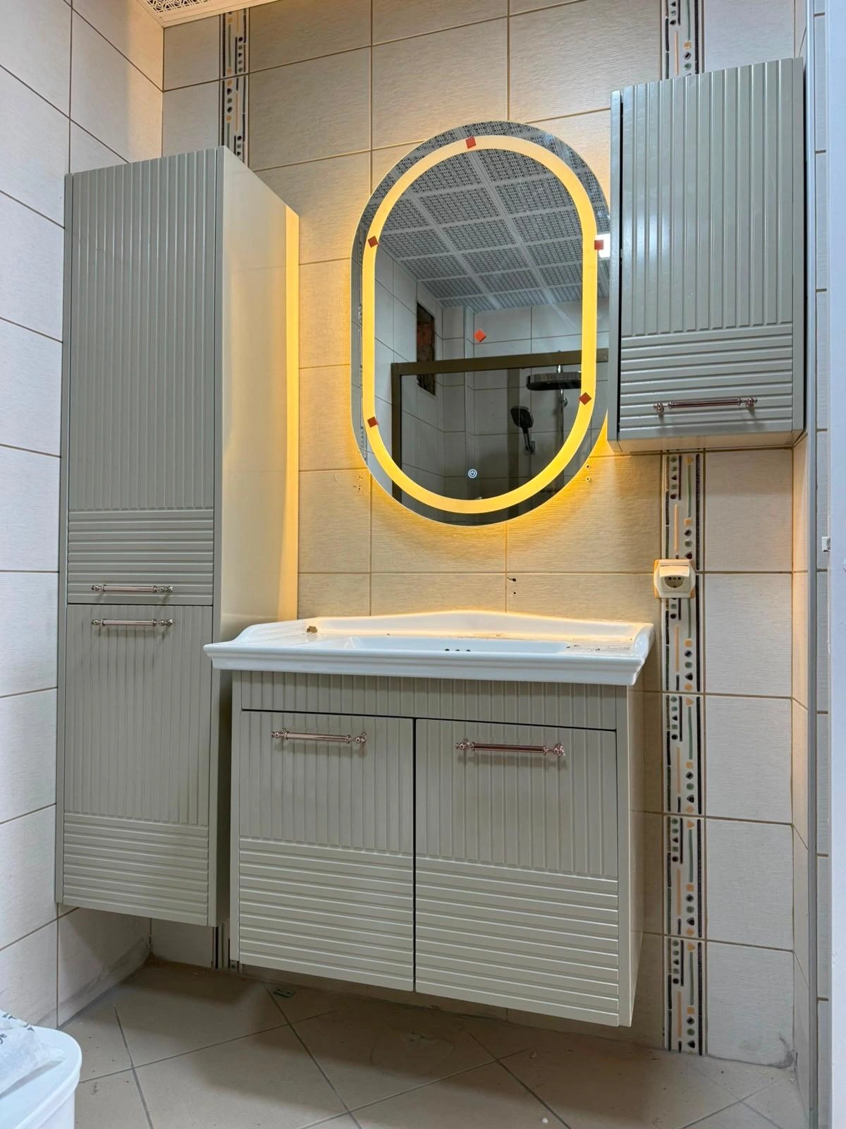 Banyo dolabı modeli